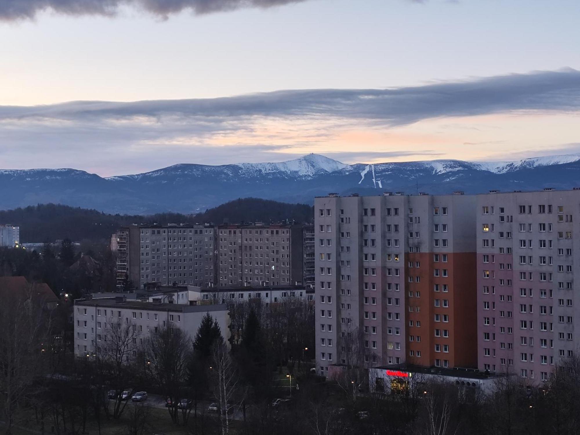 Apartament Z Widokiem Na Sniezke Єленя-Ґура Екстер'єр фото